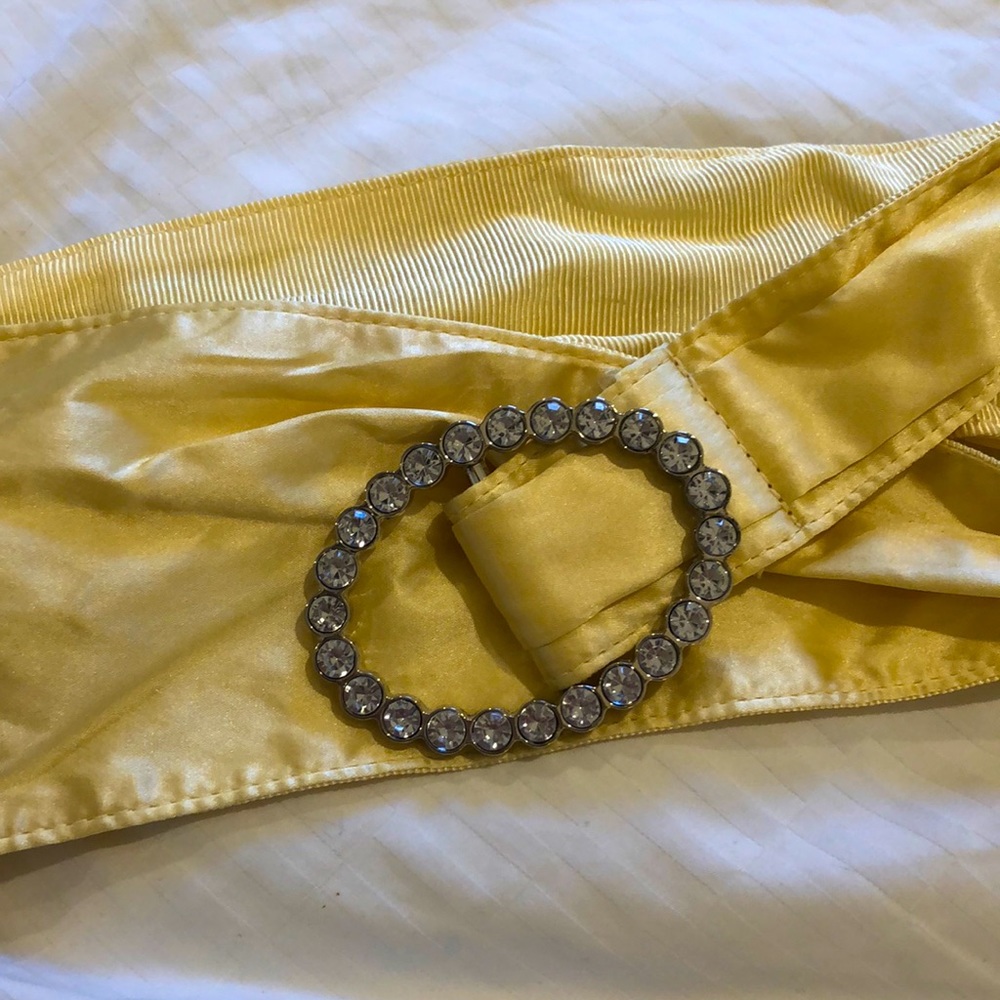 Banana Republic 100% silk diamond ribbon belt XS